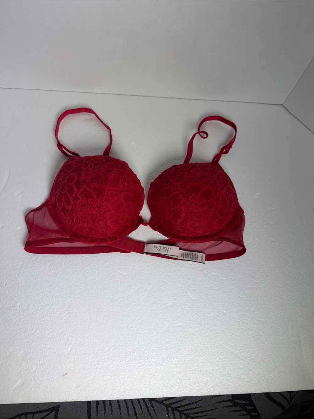 Victoria's Secret Red Lace Underwire Push-Up Bra